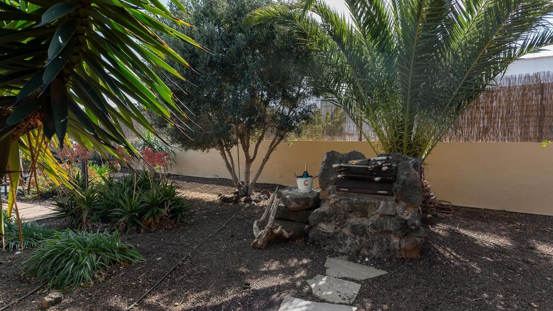 El Refugio Villa La Oliva Spain
